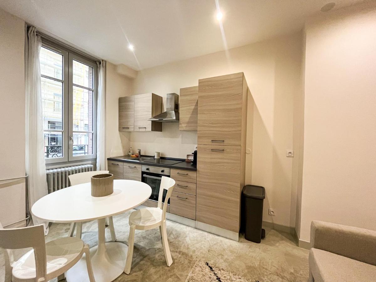 Suite Onyx Lyon Bagian luar foto