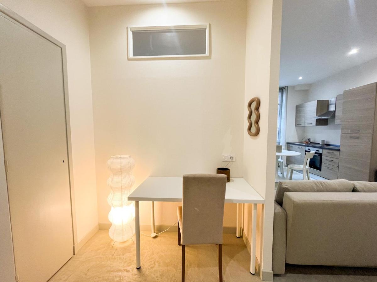 Suite Onyx Lyon Bagian luar foto